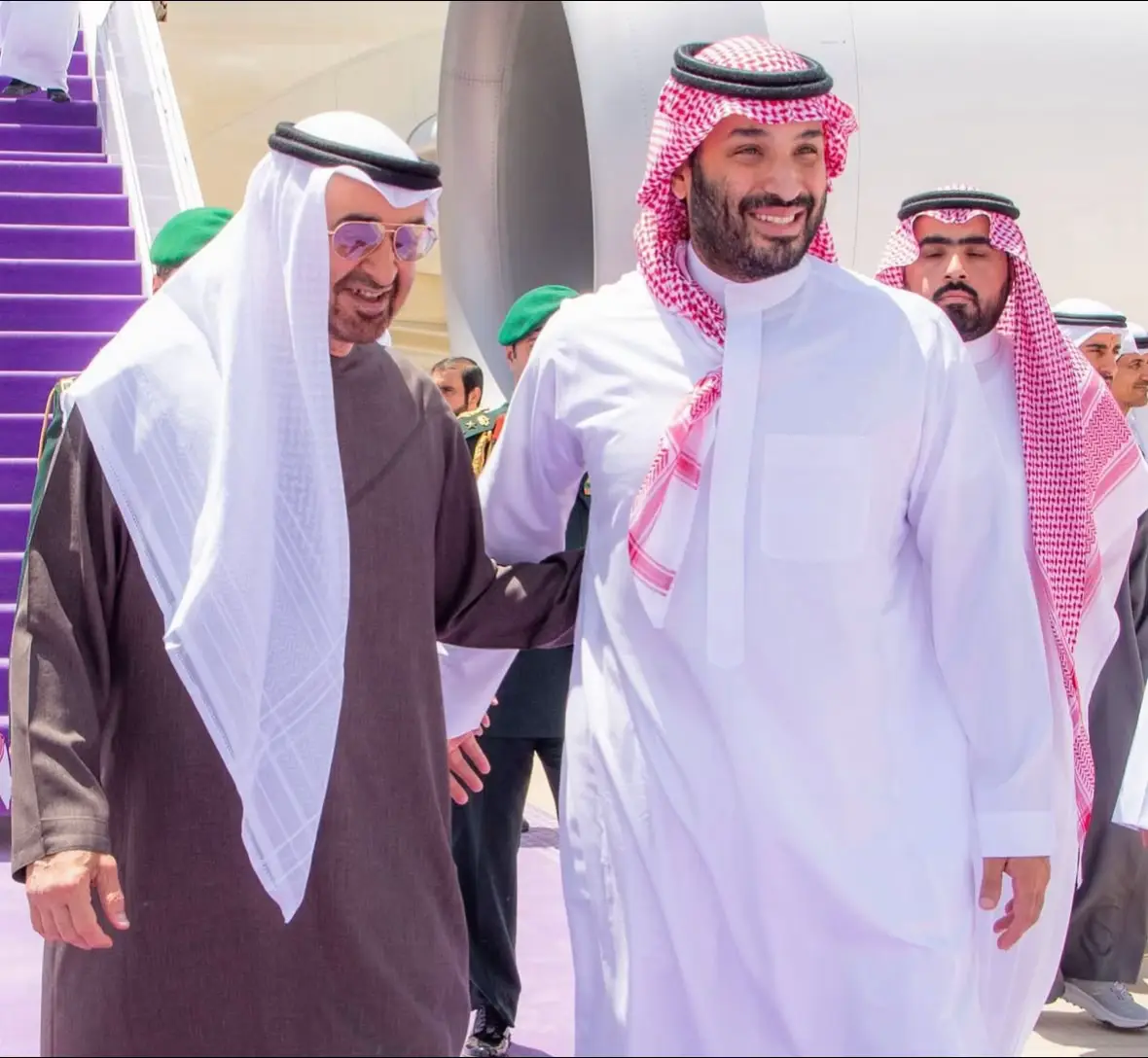 #السعودي_اماراتي_والاماراتي_سعودي #الرياض #عشوايات #محمد_بن_سلمان #محمد_بن_زايد 