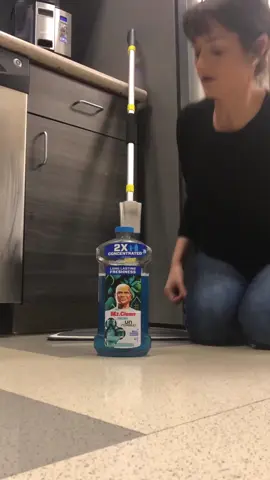 Mr. Clean 2X Concentrated All Purpose Cleaner 41oz Multi Surface Floor Cleaner for Mopping Home Bathroom & Kitchen with Unstopables Fresh Scent Liquid Formula 