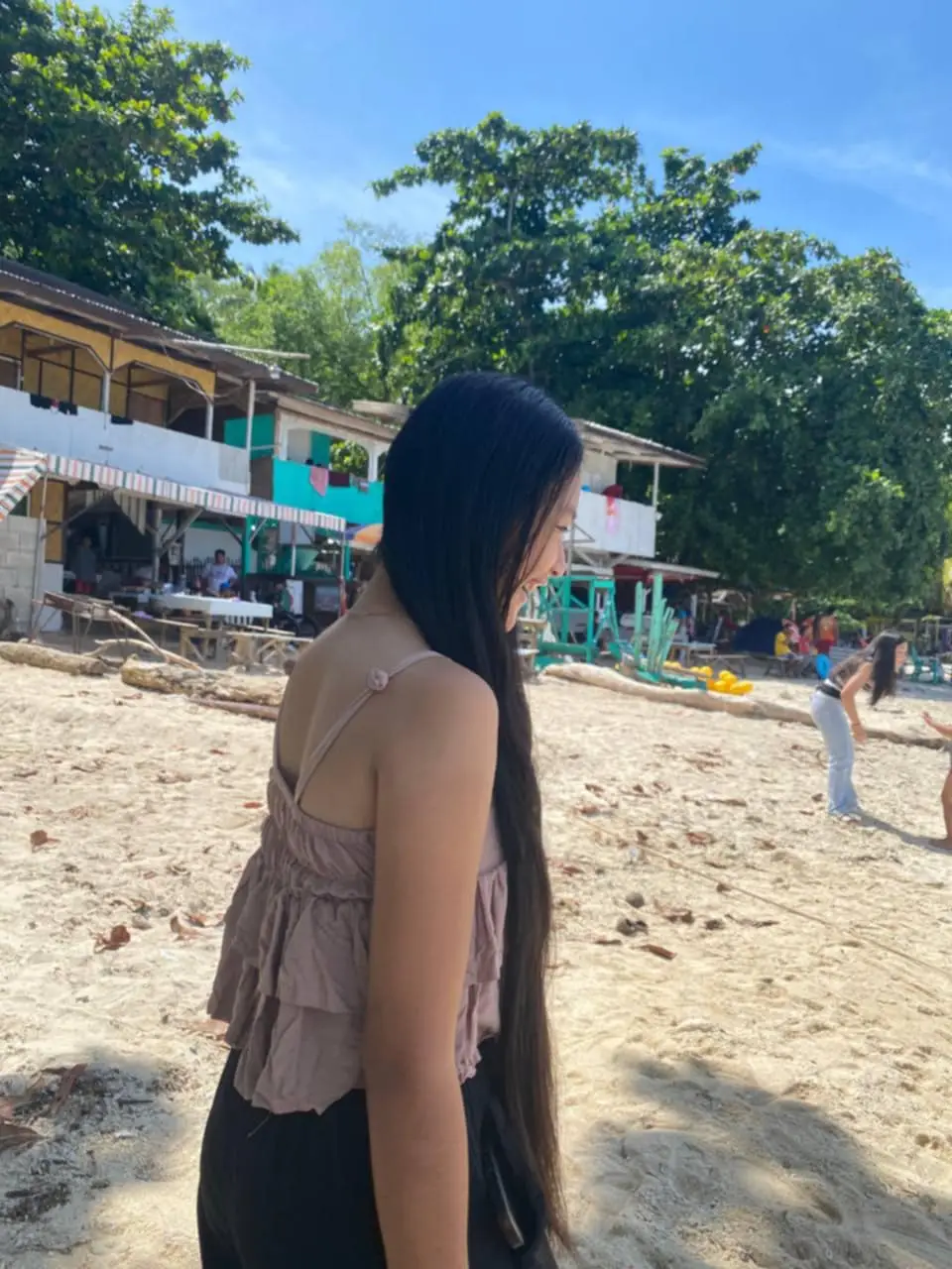 🌊👧