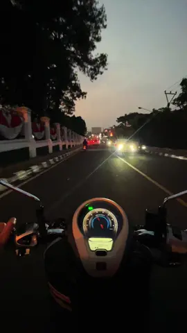 Cipanas emang setenang ini kalo sore sore🥰🥰🥰 #cipanaspuncakcianjur 
