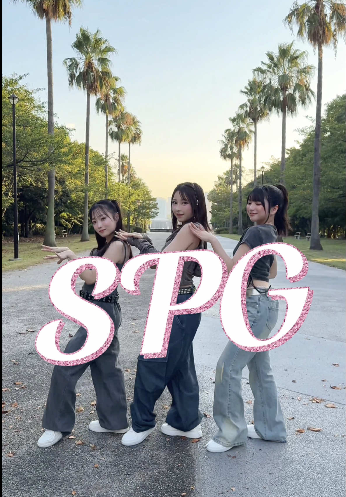 miyu145cm tomi149cm hina148cm #小さいって最強  低身長のデニムコーデ🌴˳✧༚ みんなHANAの曲なにが好き？ #低身長コーデ #デニムコーデ #bluejeans #寝ても育たん 