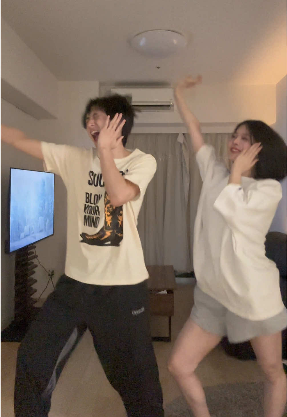 がっつり彼氏は一瞬の隙も見逃さない。 #カップルの日常 #カップル 