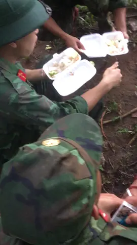 #creatorsearchinsights #bodoicuho #tiktokgiaitri #xuhuong vì nhiệm vụ mưa chỉ là cái tên thôi 👮💪