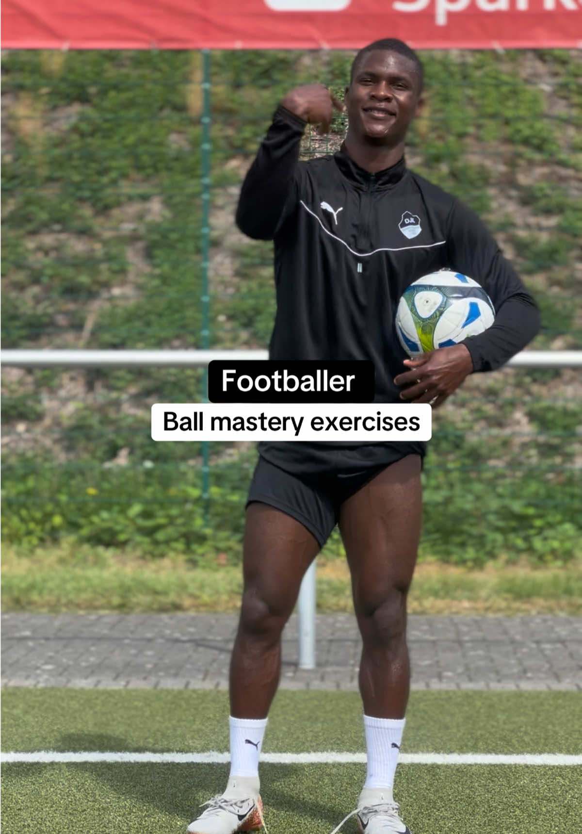Ball mastery⚽️ #footbal #training #ballmastery #foyoupage #footballtiktok 