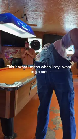 Can’t beat pool and Andy Griffith @Tyson.Burrell @Nick Breedlove  #poolhall #andygriffith #relatable 