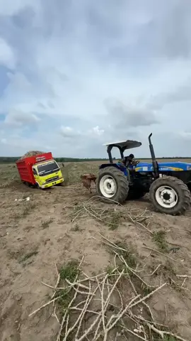 terpuruk rupa nya kawan kita@beni.pramana #masukberandafyp #masukberanda #fyp #fyppppppppppppppppppppppp #cantermaniaindonesia #dieselpower #trukmaniaindonesia #trukoleng #cantermania #singkong #racing #stylejambi #trukstylejambi 