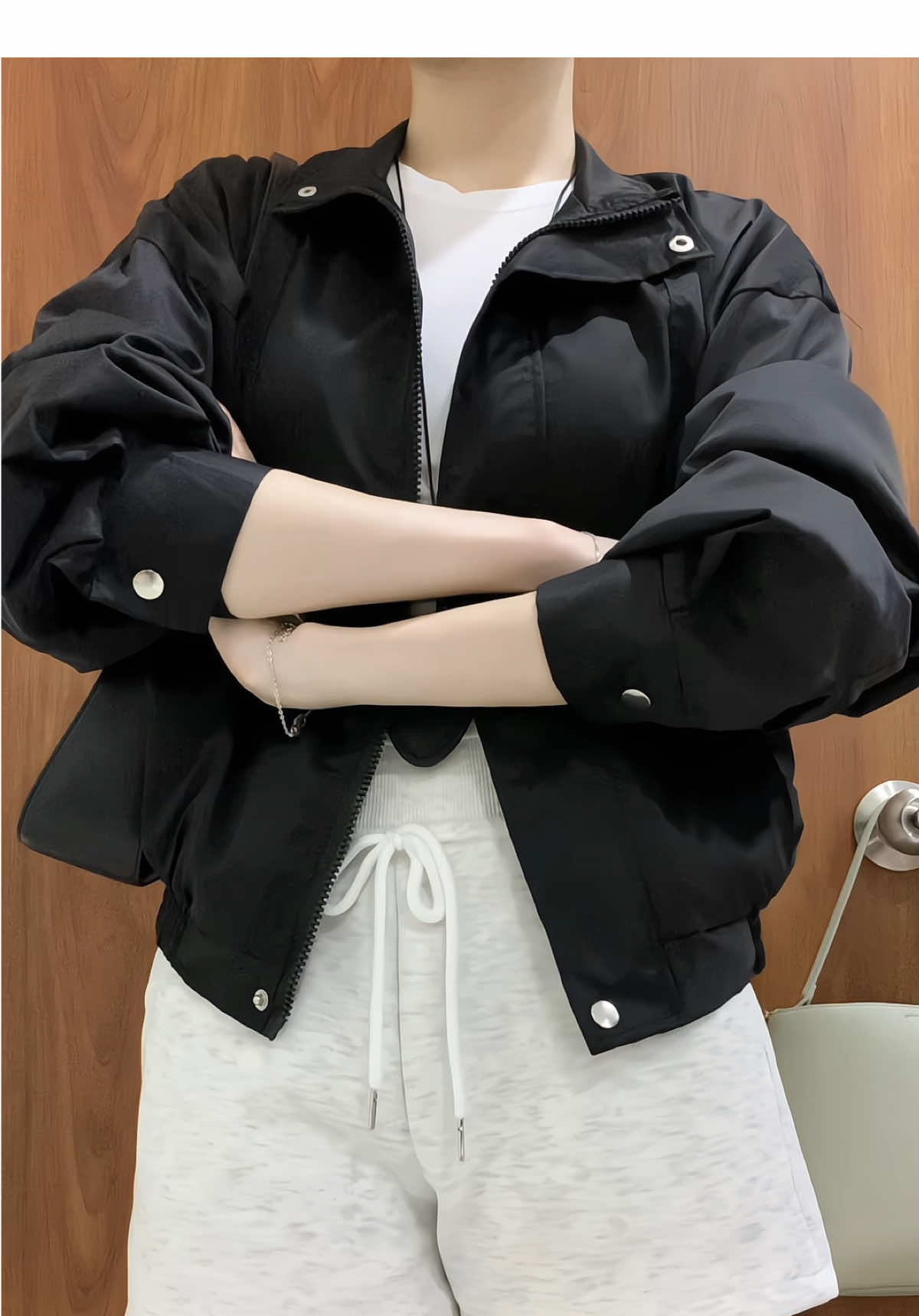 Mang tiết thu siu hợp á mấy bè #mihohouse #aokhoaccroptop #aokhoacgio 