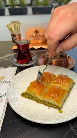 Çatal batınca gelen sesi bilenler yoruma :) #keşfet #kaleoğlubaklava 