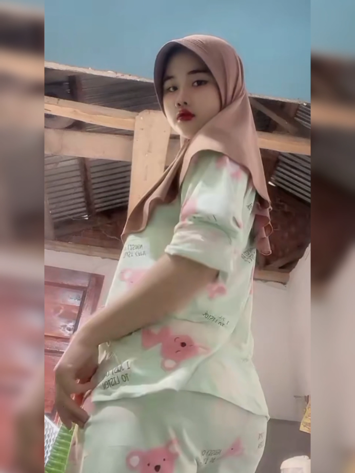duta nyaping emang bolee☝🏻🫣#foryoupage #xyzbcafypシ #velocityterbaru2025dancetrend #tobrutstyle😋 #fyppppppppppppppppppppppp 