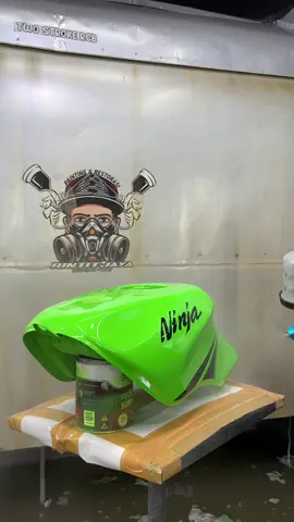 On proses clearcoat ninja rr  #ninja #ninjarr #ninjarr150 #2stroke #repaint 