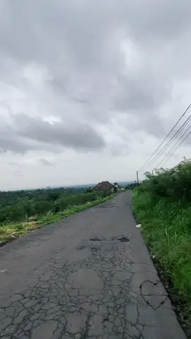 Sesekali lupakan hingar bingar di kota, renungkan pada ketenangan dan kedamaian di desa ☺️☺️☺️ #nature #bali #explore #tenang #damai 