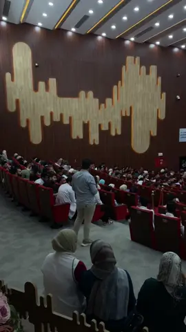 منو جان اليوم هنا؟؟ ملتقى نينوى الصحي🤍🤍 #جامعة الموصل_مسرح الجامعة الكبير #شارك_الفيديو_حتى_يصل_للجميع  #لايك_متابعه_اكسبلور_كومنت_فولو  #الشعب_الصيني_ماله_حل😂😂 