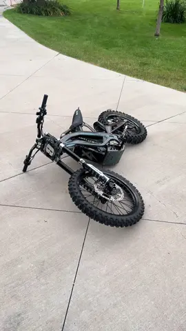 If you want a clean bike like me you need a @ridemoda motor cover #surron #ebmx9000 #72v 