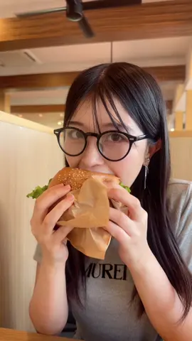ドライブの合間に…🍔🤍
