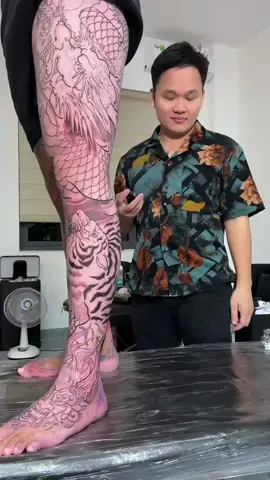 Hợp đồng xăm nửa người cho a khách người Singapore #tattoothienbeo 