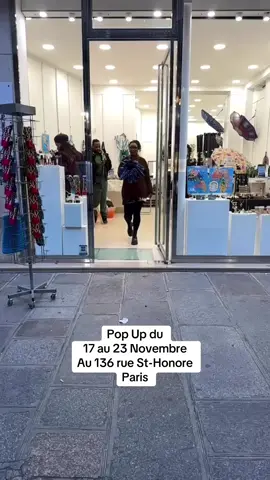 Pop up du Louvre du 17 au 23 Novembre, l’IKEA la team pour propulser votre Go #popup #boutiqueephemereparis #boutiqueephemere 