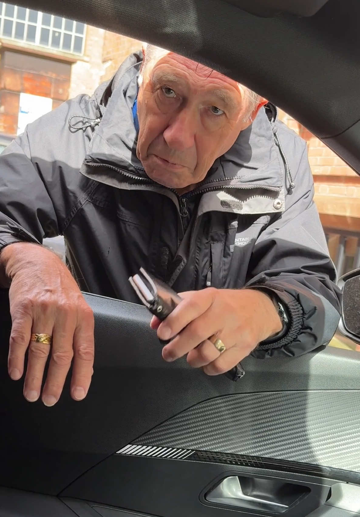 He took a picture of his car 🤣🤣🤣 #karen #manchester #oldman #parking 