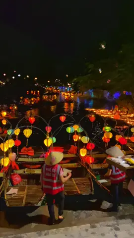 ✨🏮 Phố Cố Hoa Lư - Ninh Bình vẻ đẹp lung linh huyền ảo khi màn đêm buông xuống 🪭 #phocohoaluninhbinh #ninhbinh #travel  #fypジ 