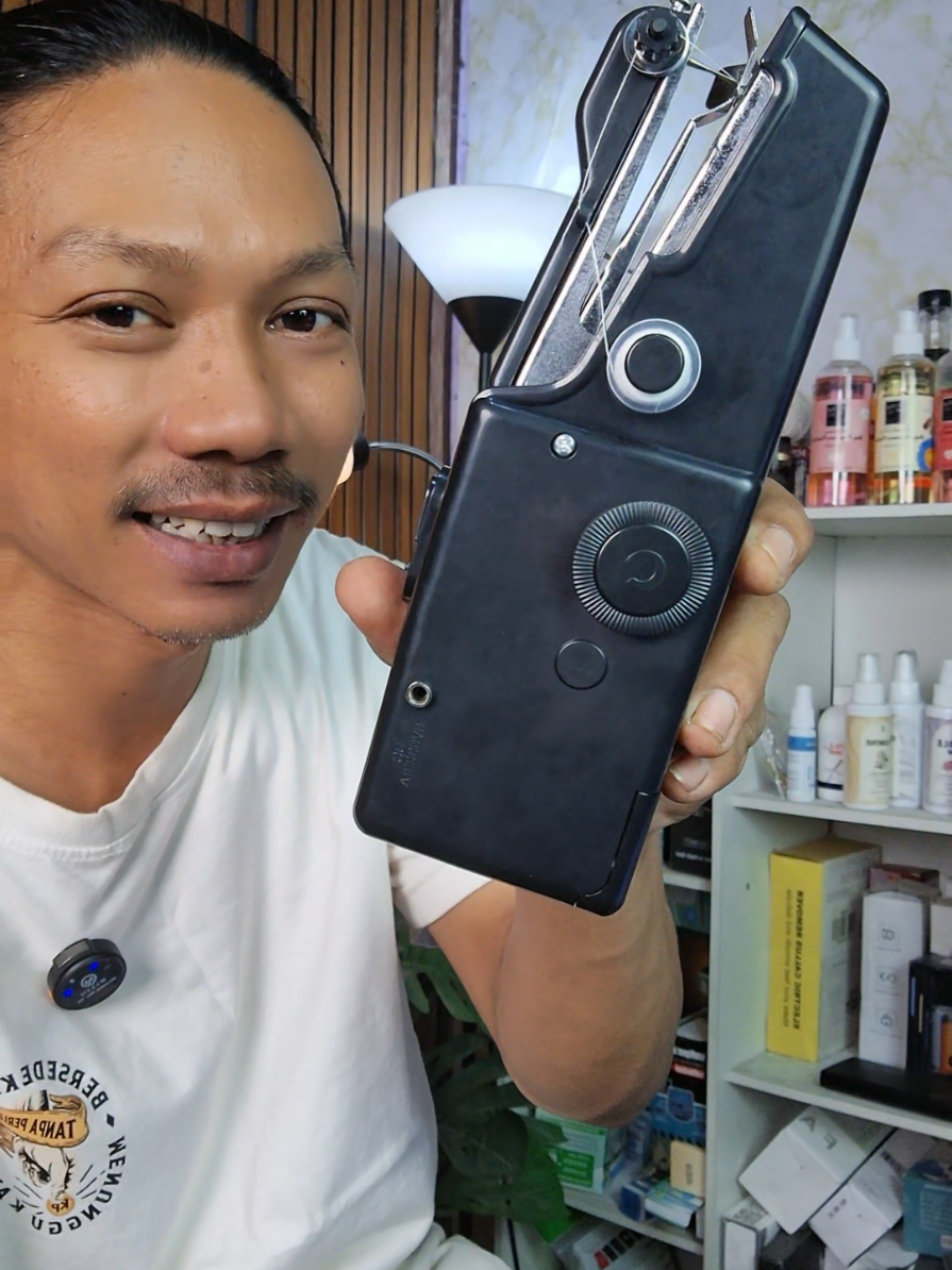 Mesin jahit tangan Portable cordless bisa jahit sendiri simpel dan praktis #alatjahit #alatjahitmurah #mesinjahitportable  #mesinjahit #mesinjahittangan 