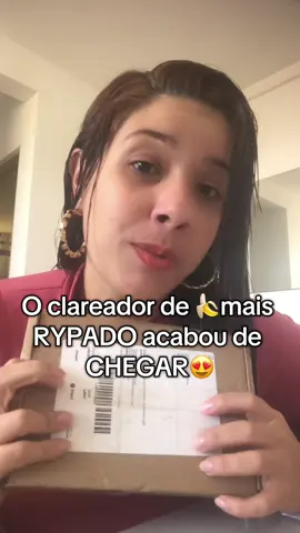 Chegou meu clareador de banana Famosinho aqui do TikTok e agora tbm no TikTok shop  Ouvi e vi vários relatos sobre ele  E só resultados ótimos 😍 #clareadordemanchas  #clareadordebanana  #creatorsearchinsight  #fypシ゚viral🖤tiktok  #olheiras 