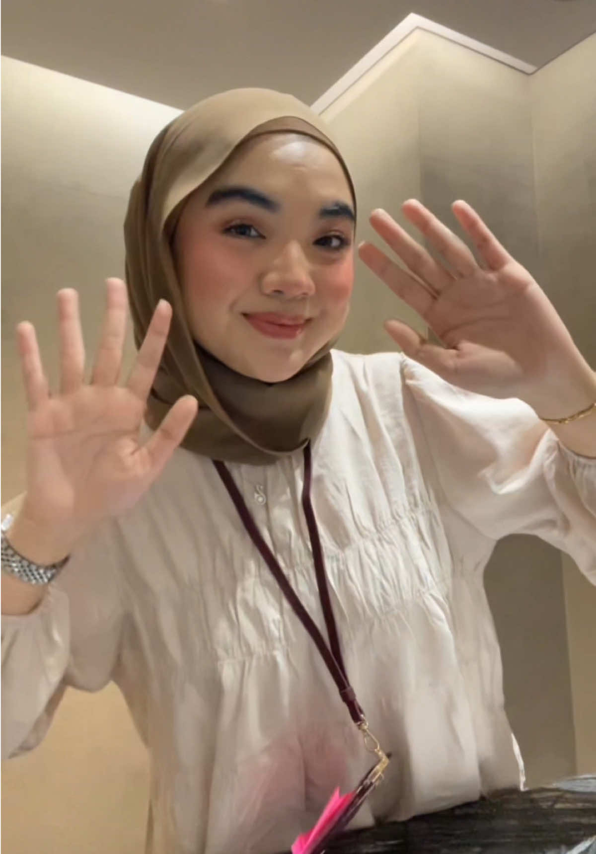 my go to shawl tutorial #hijab #hijabtutorial #shawltutorial #hijabstyle #capcut 