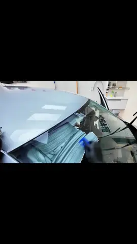 #car #automobile #clean #glasscoating #ceramiccoating  Mantenga el vidrio de su automóvil limpio sin polvo ni garrapatas.