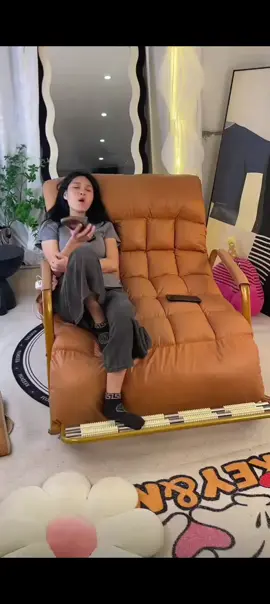 Double massage rocking chair, spacious enough for two without feeling cramped, leaves you feeling refreshed after the massage 😍 #trending #fyppppppppppppppppppppppp #tiktokaffiliate #tiktokfinds #tiktokviral 