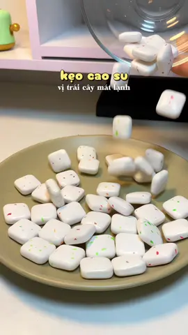 kẹo cao su thơm miệng🥱 #keocaosu #keothommieng #keocaosuvitraicay #minhtienoiii #reviewfood 