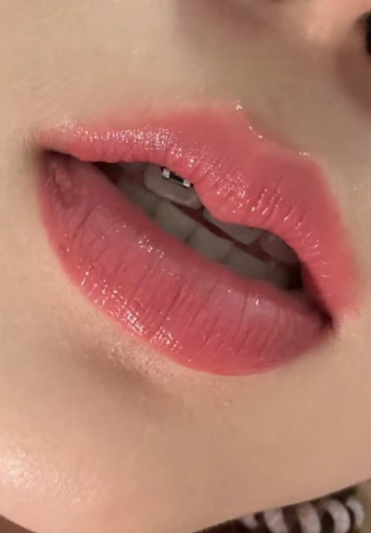 ชมพููที่โครตจะเลิศ 02 ทากี่ครั้งก็ไม่อ่อมไม่ซีด #ลิปดูโอลิปฉ่ําไม่ติดแมส #ลิปดูโอฉ่ําวาวไม่หลุด #ลิปดูโอ้ #ลิปกระแต #ลิปสติก 