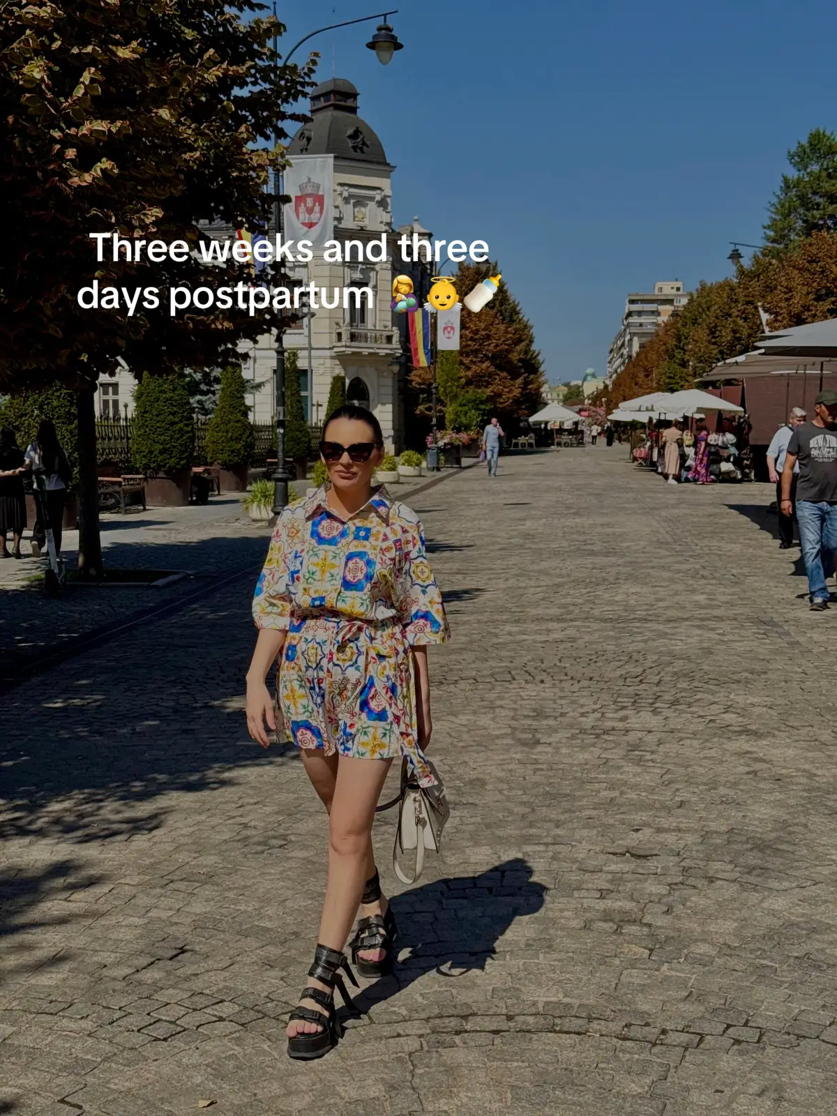 Postpartum photo 👶👩‍🍼🍼👼 #postpartumphoto#walk#outfittheday