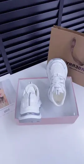 sepatu sneakers #sepatusneakerswanita #sepatuwanitaimport #pastifyp 