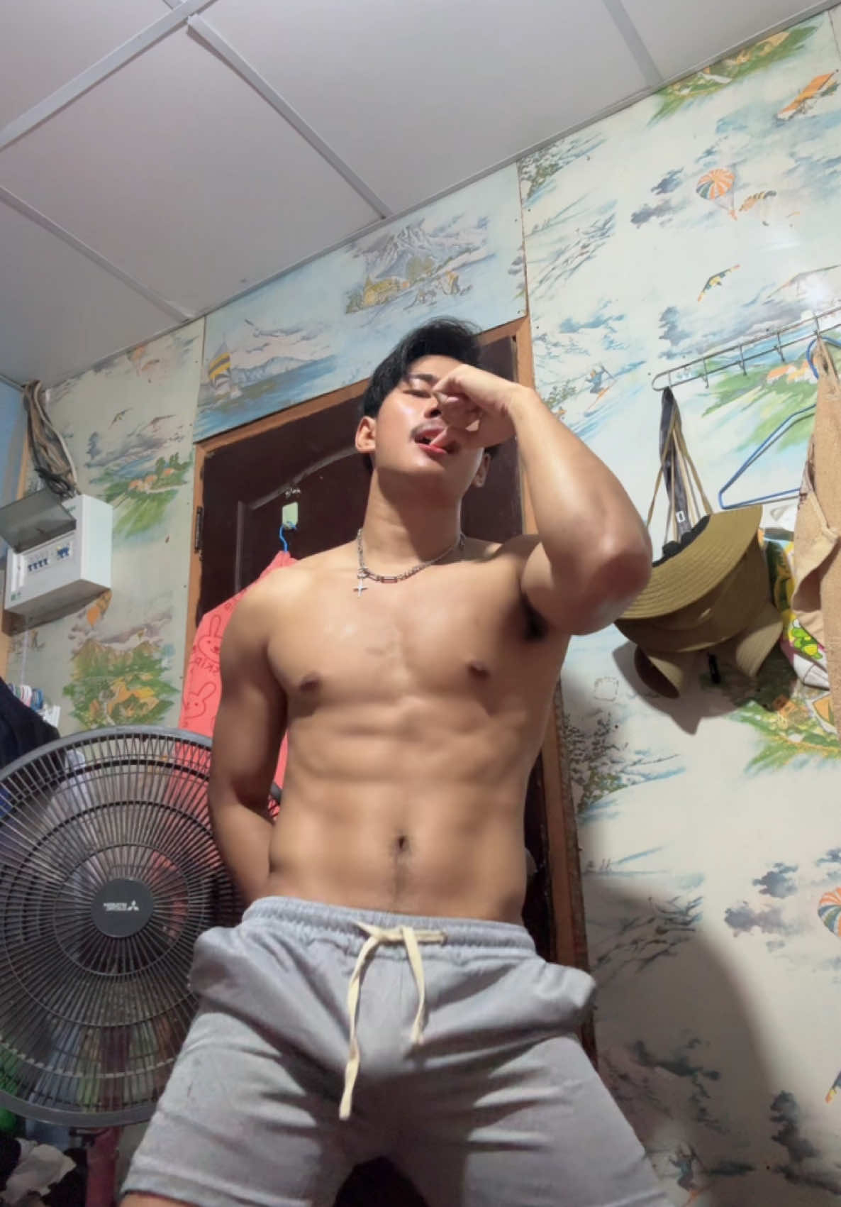 เป็นผู้ชายที่เต้นได้นิดหน่อย🤣🤎#ผิวเข้ม 