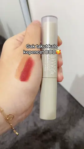 Udah murce banget ombre madame gie apalagi 2in1 lagii masih dapet masker #fyp #ombrelip #ombrelips #madamegieombre #madamegieombrelips 