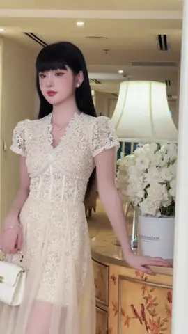 Elm như hoa #vaythietke #khâu #viralvideo #vaythietkecaocap #trending 