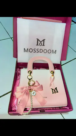 Rekomendasi gift box buat pacar✨ #tas #mossdoom #gajiansale #promoguncang99 #fyp 
