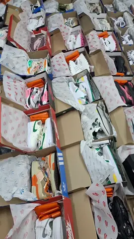 #SneakerStore #SneakerHead #JpSneakersStoreSA #special #casualfashion 