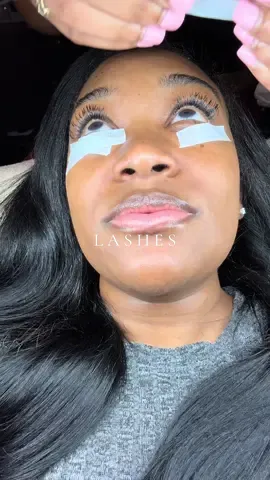 Not too much on my girl chair, she getting a new one lol Thelookbrandbydb on I G to book.   #minivlog #lashvlog 