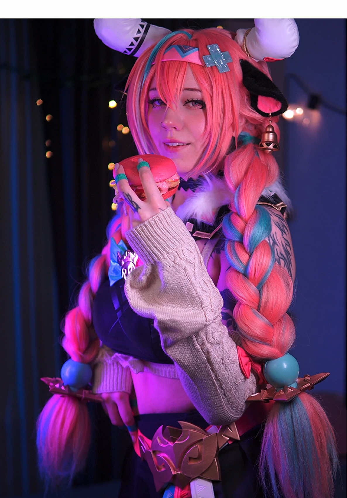 Hi 🩵 #varesacosplay #genshinimpactcosplay 