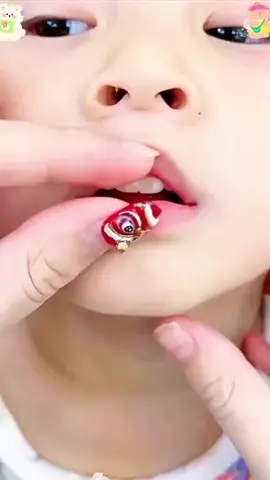 escova de dente infantil em forma de U bem macia para seu bebê, link nos comentários #mamaes #bebes #fy #criancas #shopee 