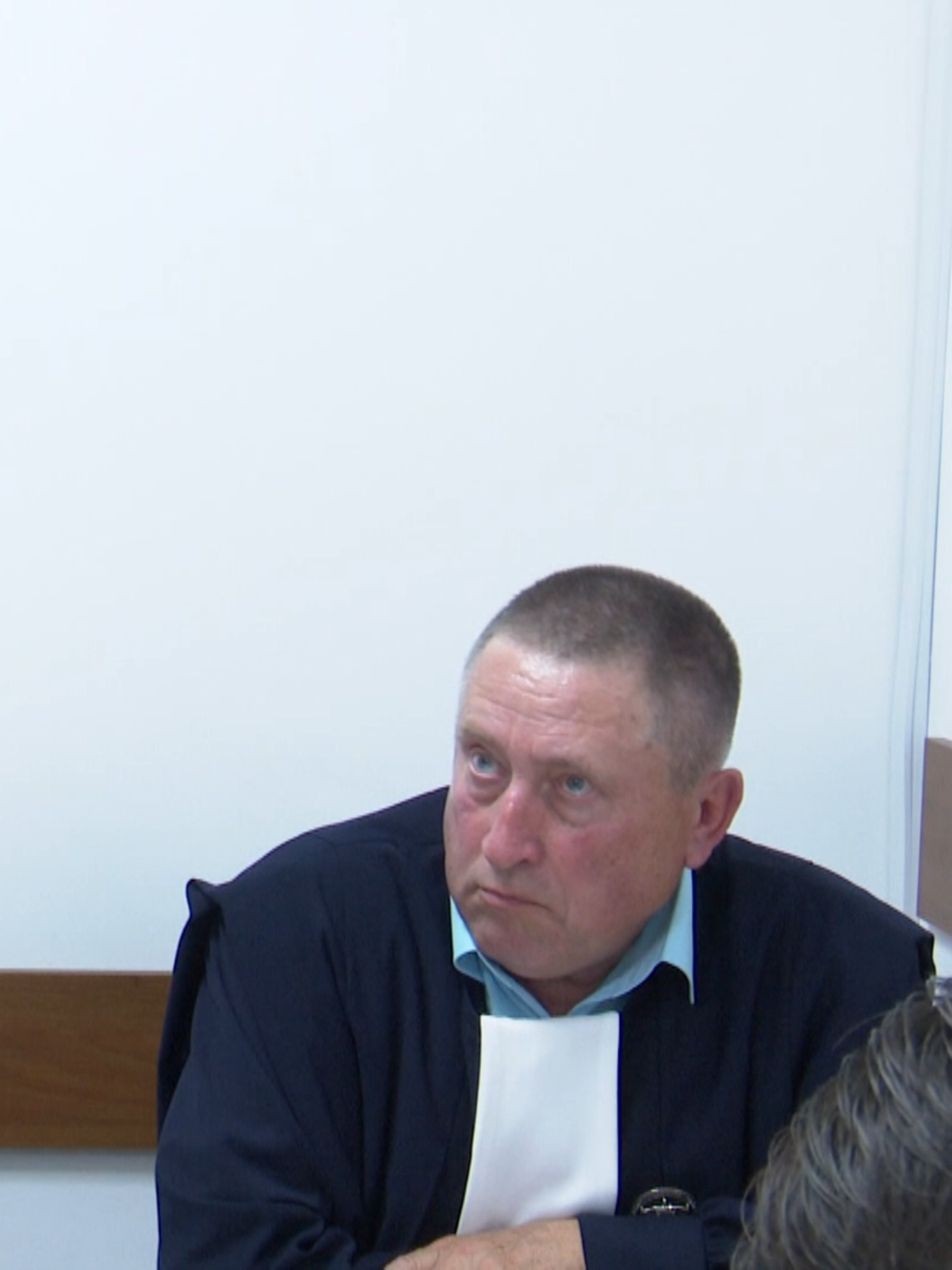 У формі без розпізнавальних знаків «ламали» чоловіка у Луцьку #Суд #ТЦК #Ковтуненко #волинь #україна #Луцьксіті