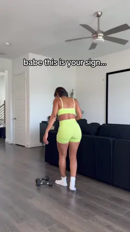 your home workouts 🖇️ in bi0 #homeworkouts #athomeworkout #fitnesstipsforwomen #gymtipsforwomen #dumbbellworkout 