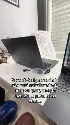 Alguma coisa errada vc está fazendo!! #designergrafico #designer #design 