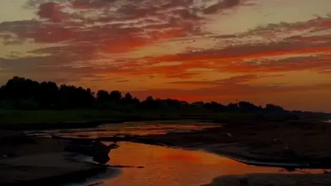 • Bari bir yer elə   yuxunda mənə ❤️‍🩹)) #yazili_videolar     #tutdapeyser🌿 