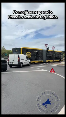 “Metro” Bus #coimbra #portugal #news #viralvideos #tiktok #tiktoknews #fyyyyyyyyyyyyyyyy #noticias 