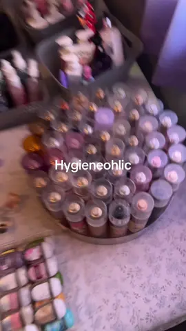 I’m just a self-care queen🥹 #SelfCare #purfume #fyp #bathandbodyworks #purfumetok #bodycreams #lotions 