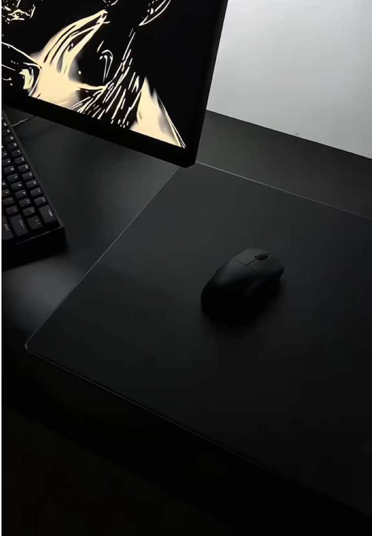 back to single monitor.. #minimalist #pc #setup #pcsetup #desksetup 