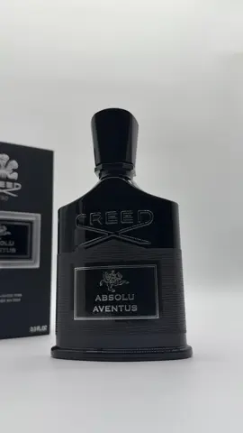 Unboxing Absolu Aventus 🍍 🍋 💨 ✨  A bold reimagining of a modern icon, Absolu Aventus amplifies the daring spirit of the original while carving its own path through a rich, textured landscape of contrast and refinement. It opens with an invigorating blend of bergamot, lemon, blackcurrant, grapefruit, and a spark of ginger; a citrus-forward introduction that feels both crisp and electric. The heart reveals a vibrant mix of pineapple, patchouli, pink pepper, cardamom, and cinnamon, bringing warmth, spice, and aromatic depth. As the scent settles, the dry down emerges with commanding elegance. Haitian vetiver, cashmeran wood, labdanum, ambroxan, musk, and oakmoss form a sophisticated base that lingers with sensuality and strength. Top Notes: Bergamot, Lemon, Blackcurrant, Grapefruit, Ginger Heart Notes: Pineapple, Patchouli, Pink Pepper, Cardamom, Cinnamon Base Notes: Haitian Vetiver, Cashmeran Wood, Labdanum, Ambroxan, Musk, Oakmoss