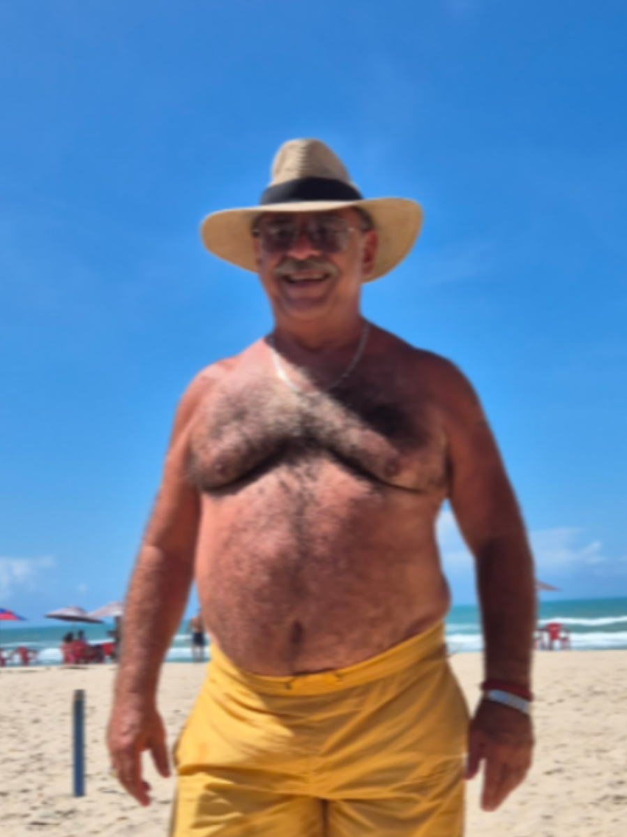 Tudo na praia 🌴  #tiktokvideo #tiktok #tiktokpraiadofuturo #tiktokviral #beiramarfortaleza 