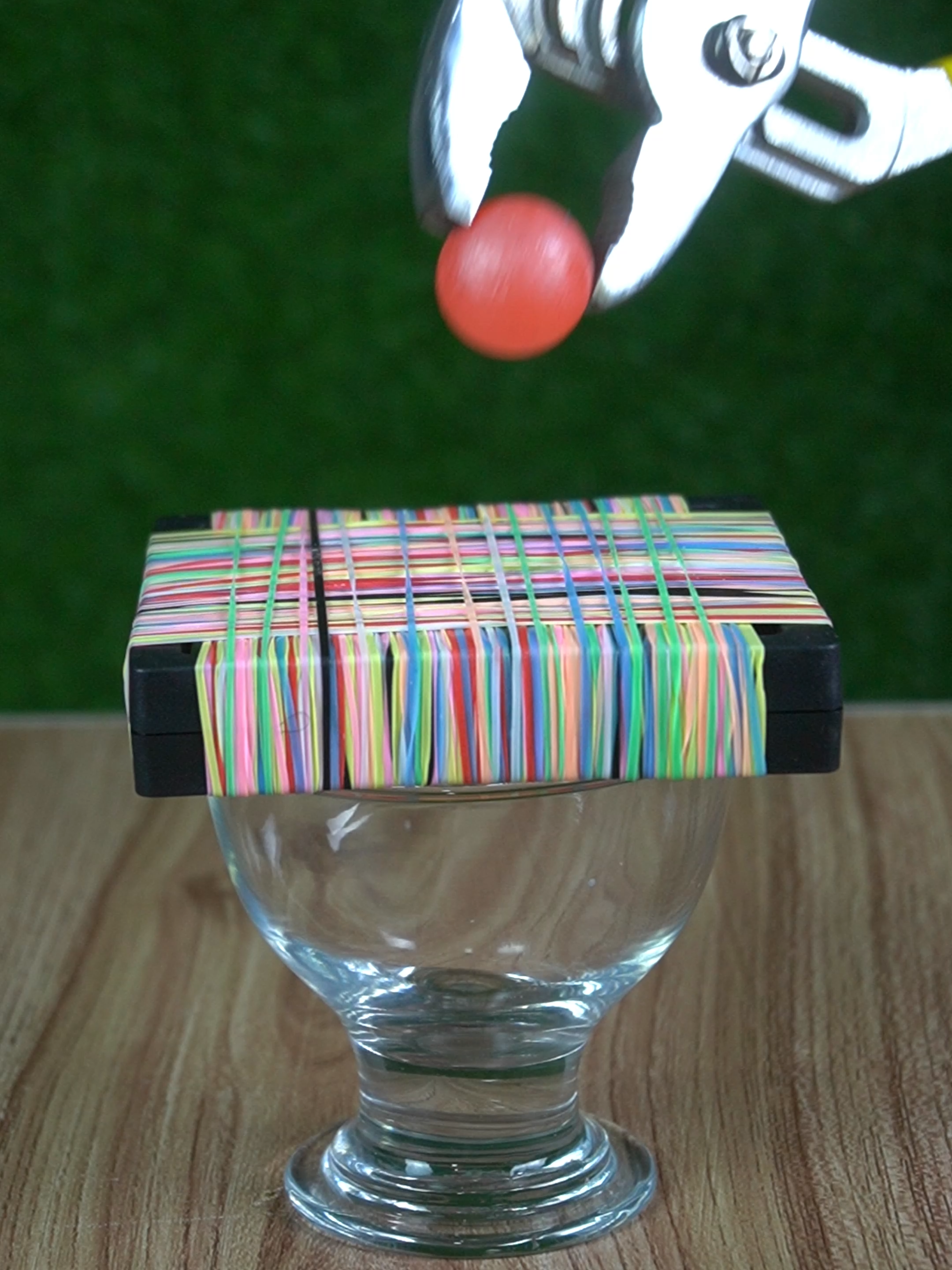 Red hot ball vs rubber bands #experiment #asmr #satisfyingvideos #asmrvideo #unitedkingdom #unitedstates #tiktokviral #rubberband