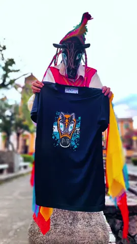 En U-NICA celebramos el orgullo de ser Nicaragüense.  Con diseños inspirados en nuestra cultura y tradiciones. Celebremos el mes de la patria vistiendo con los colores y elementos que forman parte de nuestra identidad.  Busca tu camiseta favorita en Tiendas U-NICA Granada (ULALA COLECTIVO, DEL BAC 25 VARAS al este, Granada). O reserva la tuya al DM +505 89699131 #nicaragua #unicamodanic #camisetaspersonalizadas #gueguense 